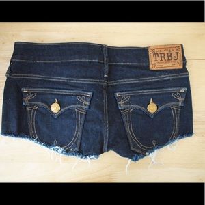 COPY - True religion jean shorts size 25